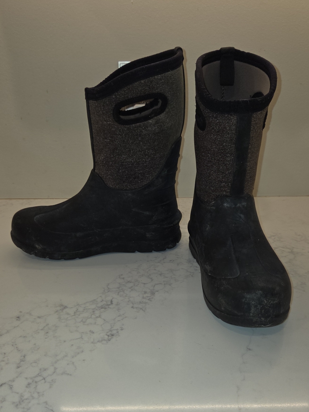 BOGS Kids Black Grey Waterproof Winter Boots